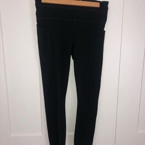 Athleta leggings with pockets